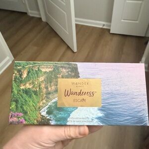 Wander Beauty Wanderess Eyeshadow Palette - RETAIL $25